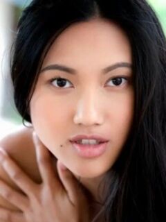 Emelie Crystal & Lee Anne & May Thai